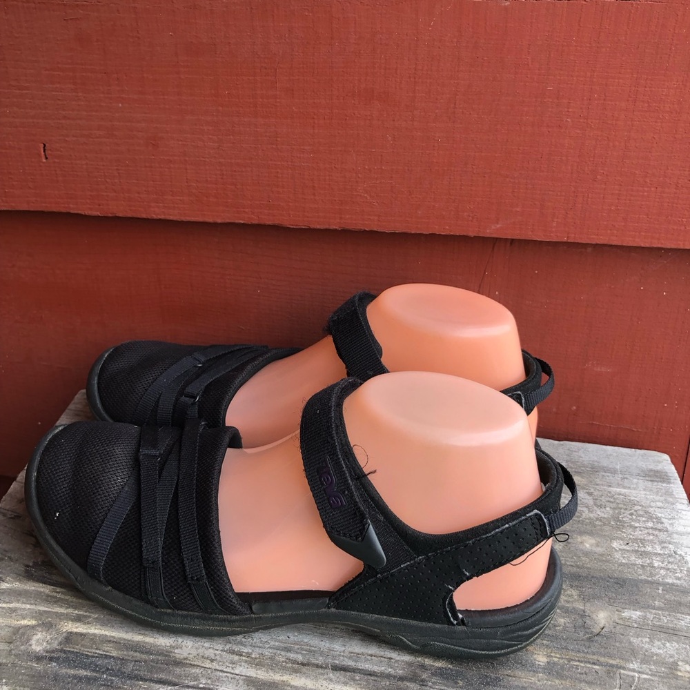 Teva 1106837 Womens Black Tirra CT Closed Toe Adjustable Strap Sandals Size 7.5 - Picture 2 of 14